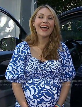 Lori Bergamotto’s white and blue abstract print dress on Good Morning America