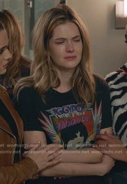 Sutton’s black Iggy Pop print tee on The Bold Type