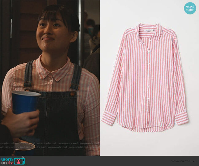 H&M Cotton Shirt worn by Rachelle Cohen-Strauss (Haley Tju) on Trinkets