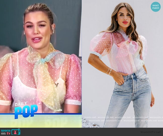 Vici Nikki Swiss Dot Puff Sleeve Tie Blouse worn by Carissa Loethen Culiner on E! News