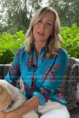 Lara’s blue lobster print blouse on Good Morning America
