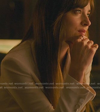Maggie’s white blazer on The High Note