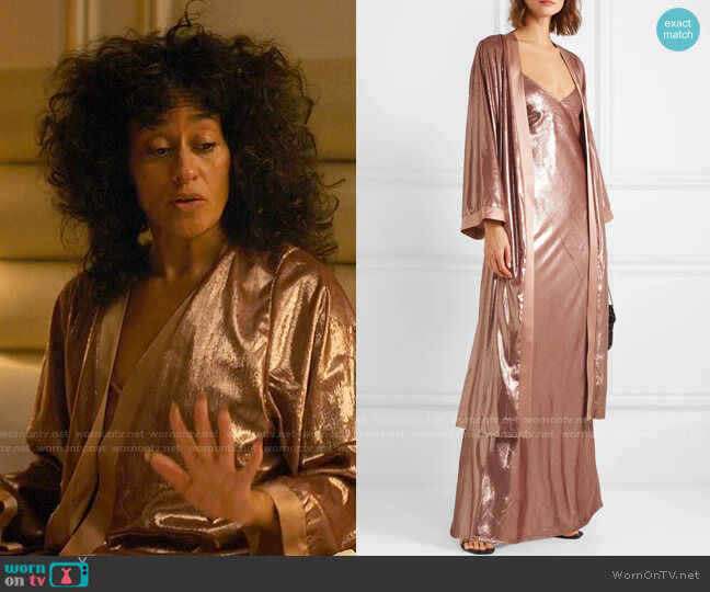 Michelle Mason Silk-trimmed metallic velvet kimono worn by Grace Davis (Tracee Ellis Ross) on The High Note