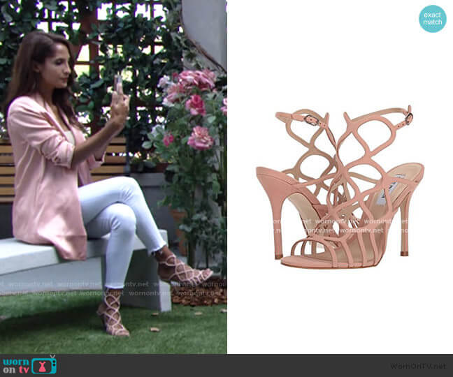 Steve Madden Teagen Sandals in Blush worn by Lily Winters (Christel Khalil) on The Young and the Restless