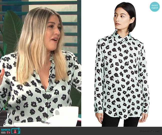 Equipment Essential Blouse worn by Carissa Loethen Culiner on E! News