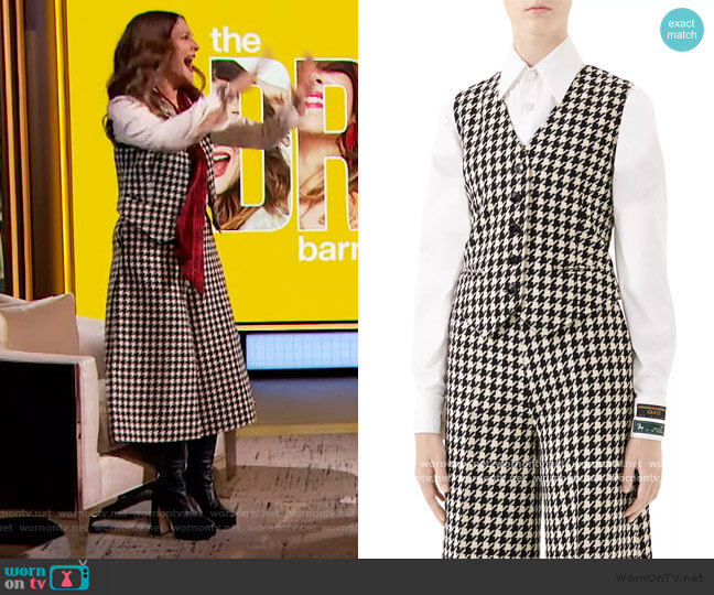 Gucci Houndstooth Wool-Blend Vest worn by Drew Barrymore on The Drew Barrymore Show