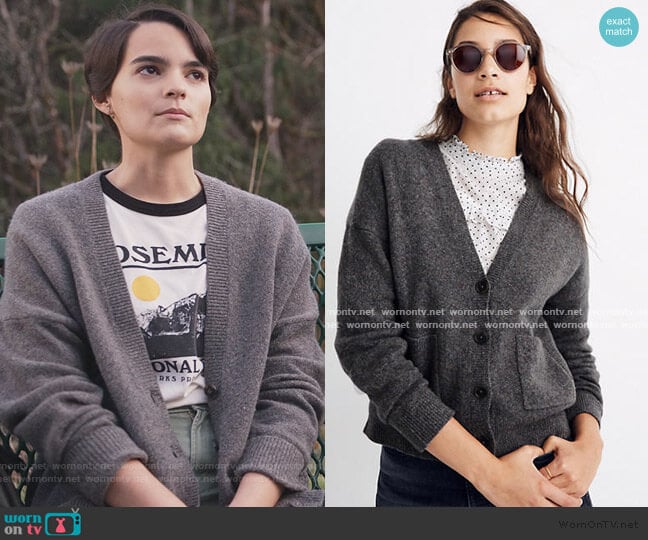 Madewell Kent Ex-Boyfriend Cardigan worn by Elodie Davis (Brianna Hildebrand) on Trinkets