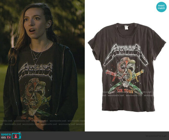 Madeworn Metallica On Tour Tee worn by Blair Wesley (Anjelica Bette Fellini) on Teenage Bounty Hunters