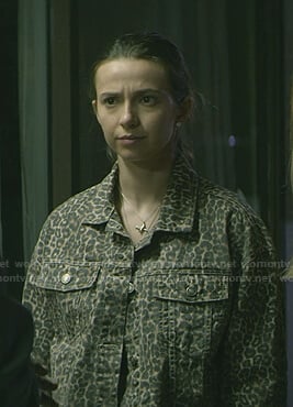 Blair’s leopard print denim jacket on Teenage Bounty Hunters