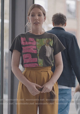Katherine’s black Tupac graphic tee on The Duchess