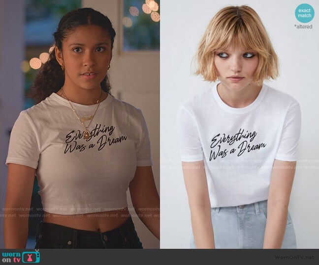 Zara Print T-Shirt worn by Julie (Madison Reyes) on Julie and the Phantoms
