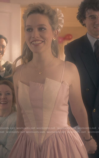 Dani’s pink and white party dress on The Haunting of Bly Manor