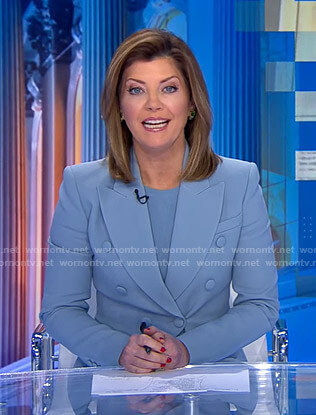 Norah’s blue blazer and flare pants on CBS Evening News