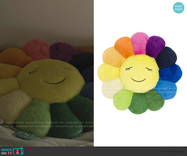 Takashi Murakami Double-Sided Flower Cushion worn by Fraser Wilson (Jack Dylan Grazer) on We Are Who We Are