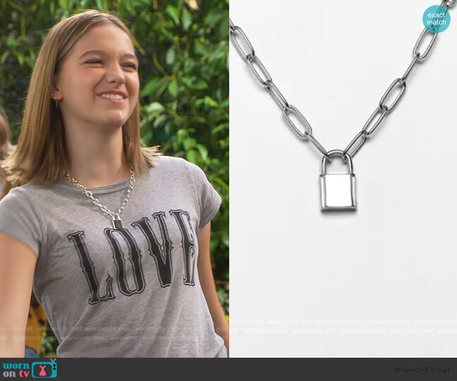 ASOS necklace with hardware chain and padlock in silver worn by Presley (Jayden Bartels) on Side Hustle