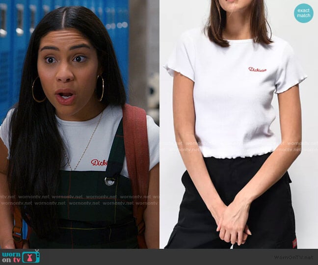 Dickies Juniors’ Short Sleeve Embroidered T-Shirt worn by Daisy (Haskiri Velazquez) on Saved By The Bell