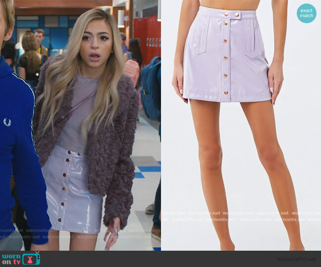 Forever 21 Faux Patent Leather Mini Skirt worn by Lexi (Josie Totah) on Saved By The Bell