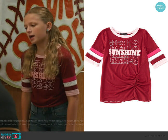 Xtraordinary Hello Sunshine Tee worn by Anna-Kat Otto (Giselle Eisenberg) on American Housewife