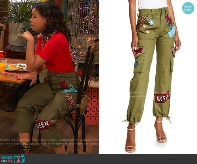 Alice + Olivia High-Waisted Cargo Pants w/ Patches worn by Nia Baxter (Navia Robinson) on Ravens Home