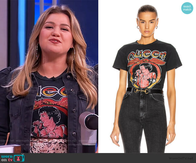 Madeworn Queen Freddie Tee worn by Kelly Clarkson on The Kelly Clarkson Show