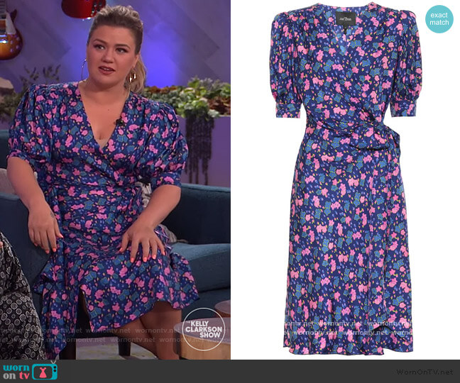 Marc Jacobs The Wrap floral silk dress worn by Kelly Clarkson on The Kelly Clarkson Show