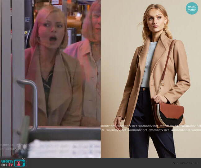 Ted Baker Drytaa Coat worn by Jill Kendall (Jaime Pressly) on Mom