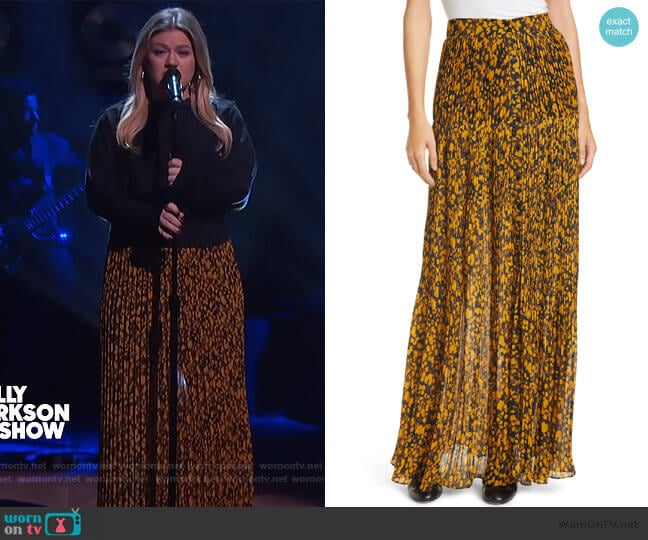 Ba&sh Lamba Pleated Maxi Skirt worn by Kelly Clarkson on The Kelly Clarkson Show