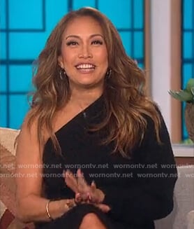 Carrie’s black off shoulder dress on The Talk