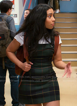 Daisy’s green plaid mini skirt on Saved By The Bell