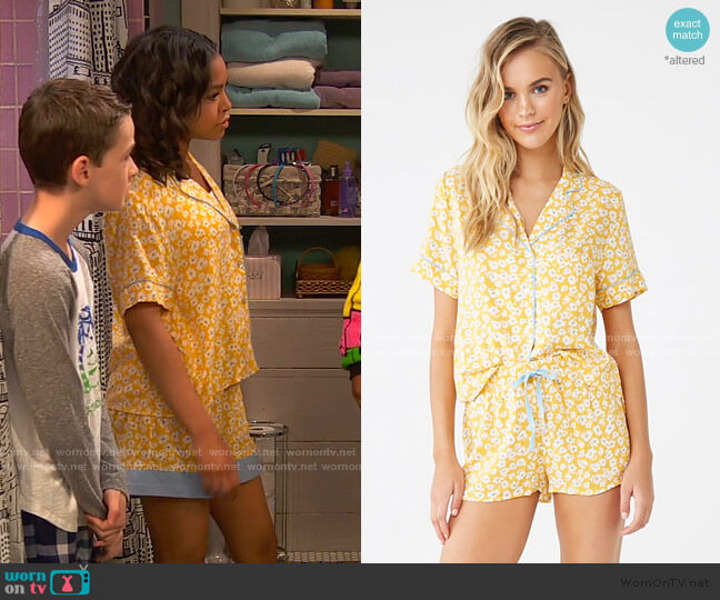 Forever 21 Floral Print Pajama Set worn by Nia Baxter (Navia Robinson) on Ravens Home