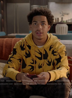 Junior’s yellow bird print hoodie on Black-ish