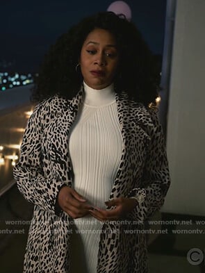 Lola’s white turtleneck ribbed dress on All Rise