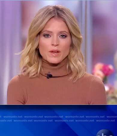 Sara’s brown turtleneck sweater on The View
