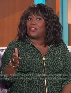 Sheryl’s green leopard lock zip shirt on The Talk