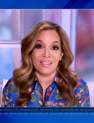 Sunny’s blue floral print shirt on The View