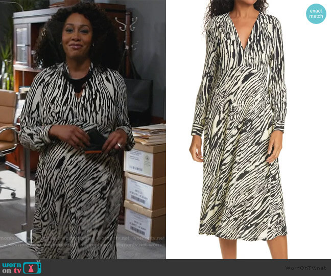 Baum Und Pferdgarten Aericka Long Sleeve Midi Dress worn by Lola Carmichael (Simone Missick) on All Rise