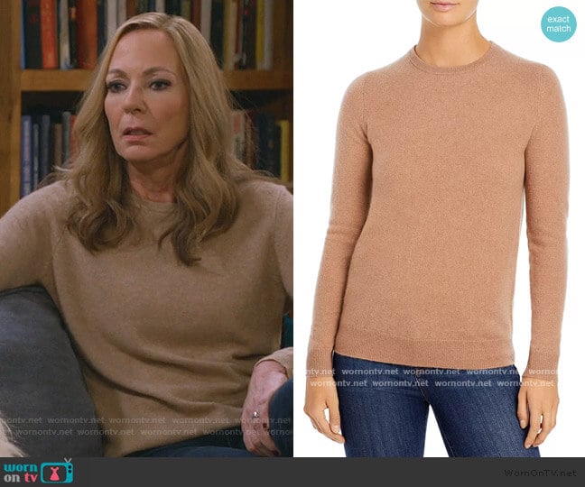 C by Bloomingdales Crewneck Cashmere Sweater worn by Bonnie Plunkett (Allison Janney) on Mom
