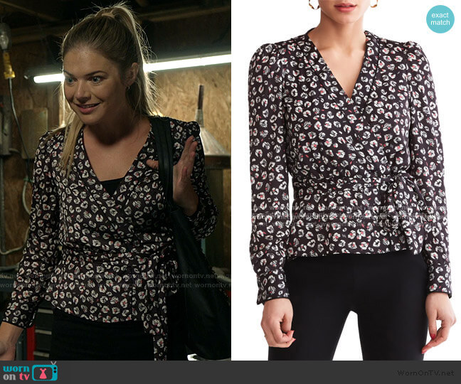 Bailey 44 Marguerite Mini Leopard Top worn by Tami Tamietti (Kate Miner) on Shameless
