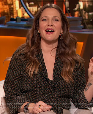 Drew’s geometric print tie neck blouse on The Drew Barrymore Show