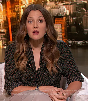 Drew’s geometric print tie neck blouse on The Drew Barrymore Show