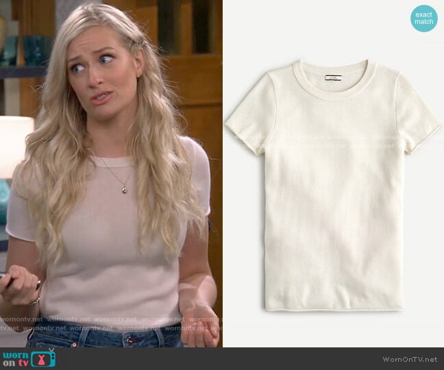 J. Crew Short-sleeve cashmere T-shirt in Natural worn by Gemma (Beth Behrs) on The Neighborhood