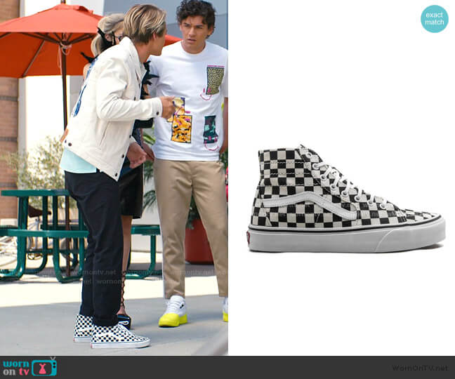 Vans SK8-HI Tapered sneakers worn by Mac Morris (Mitchell Hoog) on Saved By The Bell