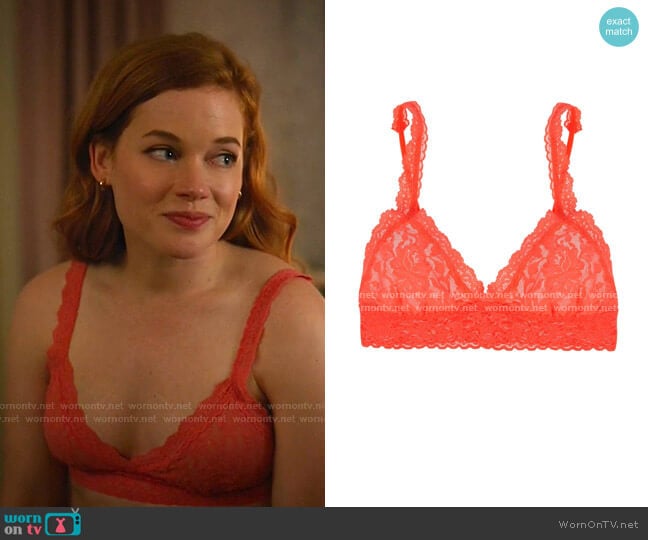 Hanky Panky Signature Lace Bralette worn by Zoey Clarke (Jane Levy) on Zoeys Extraordinary Playlist