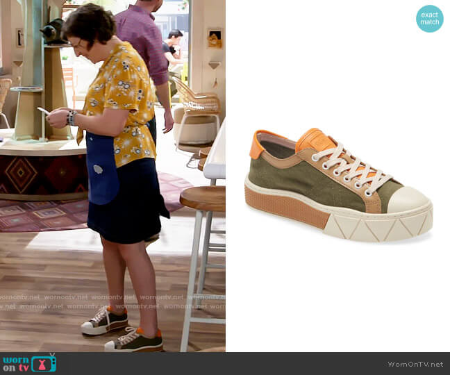 Schutz Gizella Platform Sneaker in Aspen Green / Desert / Tangerine worn by Kat Silver (Mayim Bialik) on Call Me Kat