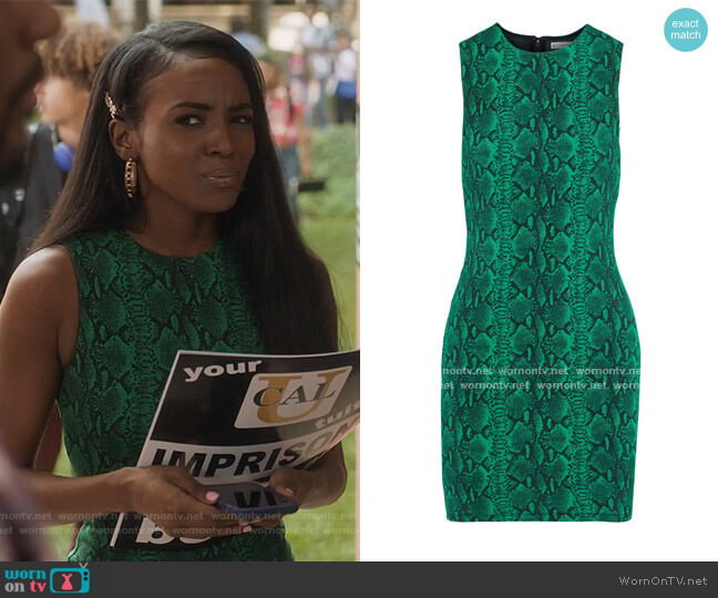 Alice + Olivia Delora snake-print stretch-jersey mini dress worn by Rochelle (Raigan Harris) on Grown-ish