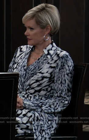 Ava’s blue printed shirtdress on General Hospital