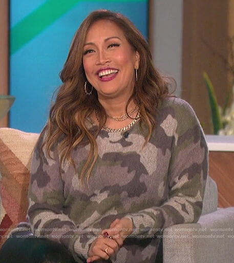 Carrie’s camo cashmere sweater on The Talk