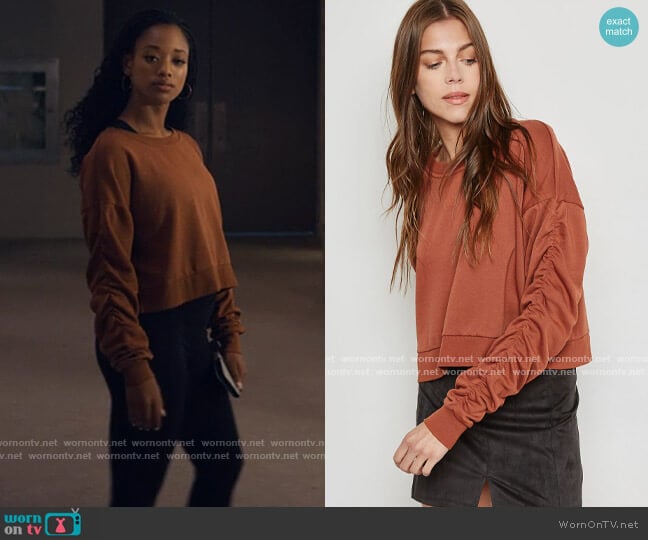 Forever 21 Ruched Sleeve Sweatshirt worn by Neveah Stroyer (Kylie Jefferson) on Tiny Pretty Things