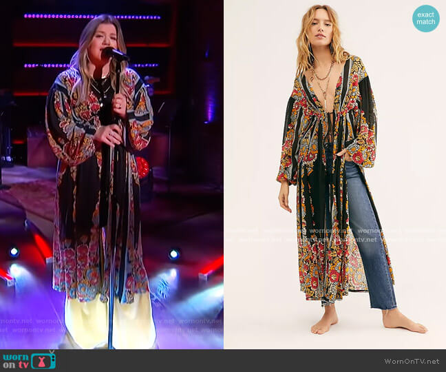 Free People Dream Girl Maxi Top worn by Kelly Clarkson on The Kelly Clarkson Show