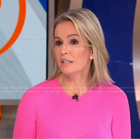 Jennifer’s pink ribbed crewneck sweater on Good Morning America